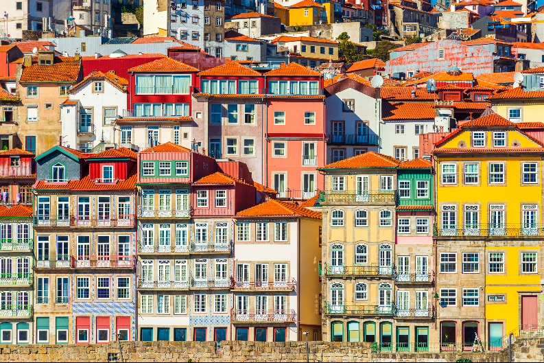【日本語ガイド】【午前半日】ポルトウォーキングツアー　～カラフルな絶景・アズレージョ・人気スポット盛り沢山！～